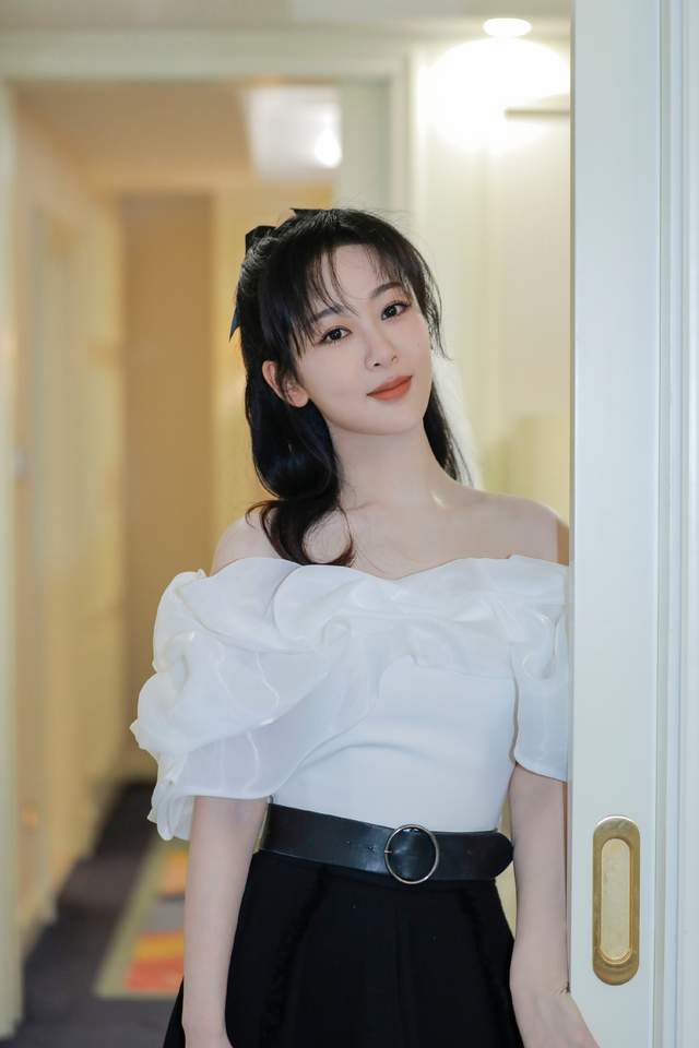 杨紫因代拍上热搜,官方粉丝团发文抵制,众粉丝齐声支持!休闲区蓝鸢梦想 - Www.slyday.coM 杨紫因代拍上热搜,官方粉丝团发文抵制,众粉丝齐声支持!休闲区蓝鸢梦想 - Www.slyday.coM