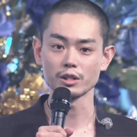 菅田将晖这个寸头造型是.额