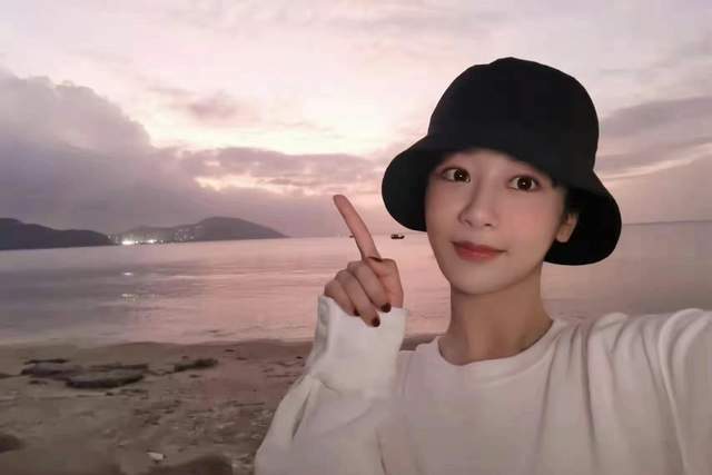 杨紫因代拍上热搜,官方粉丝团发文抵制,众粉丝齐声支持!休闲区蓝鸢梦想 - Www.slyday.coM 杨紫因代拍上热搜,官方粉丝团发文抵制,众粉丝齐声支持!休闲区蓝鸢梦想 - Www.slyday.coM