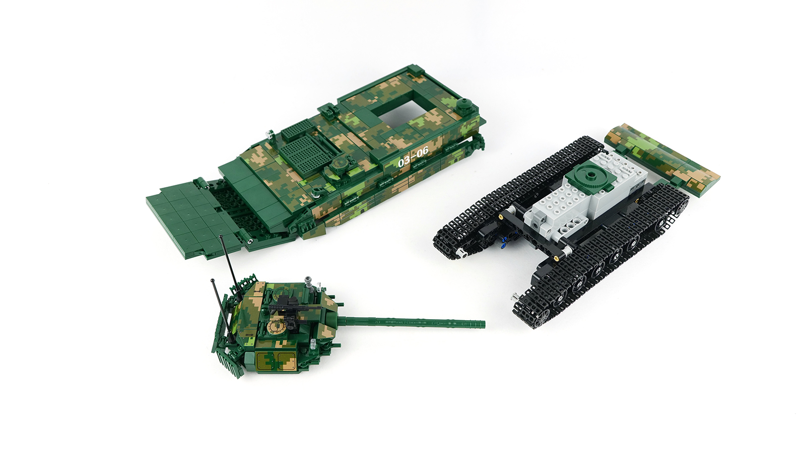 灵动的积木战车森宝积木遥控05式两栖战车试玩