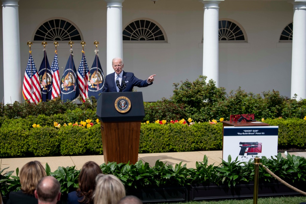 　　4月11日，美国总统拜登在华盛顿白宫发表讲话。新华社记者刘杰摄