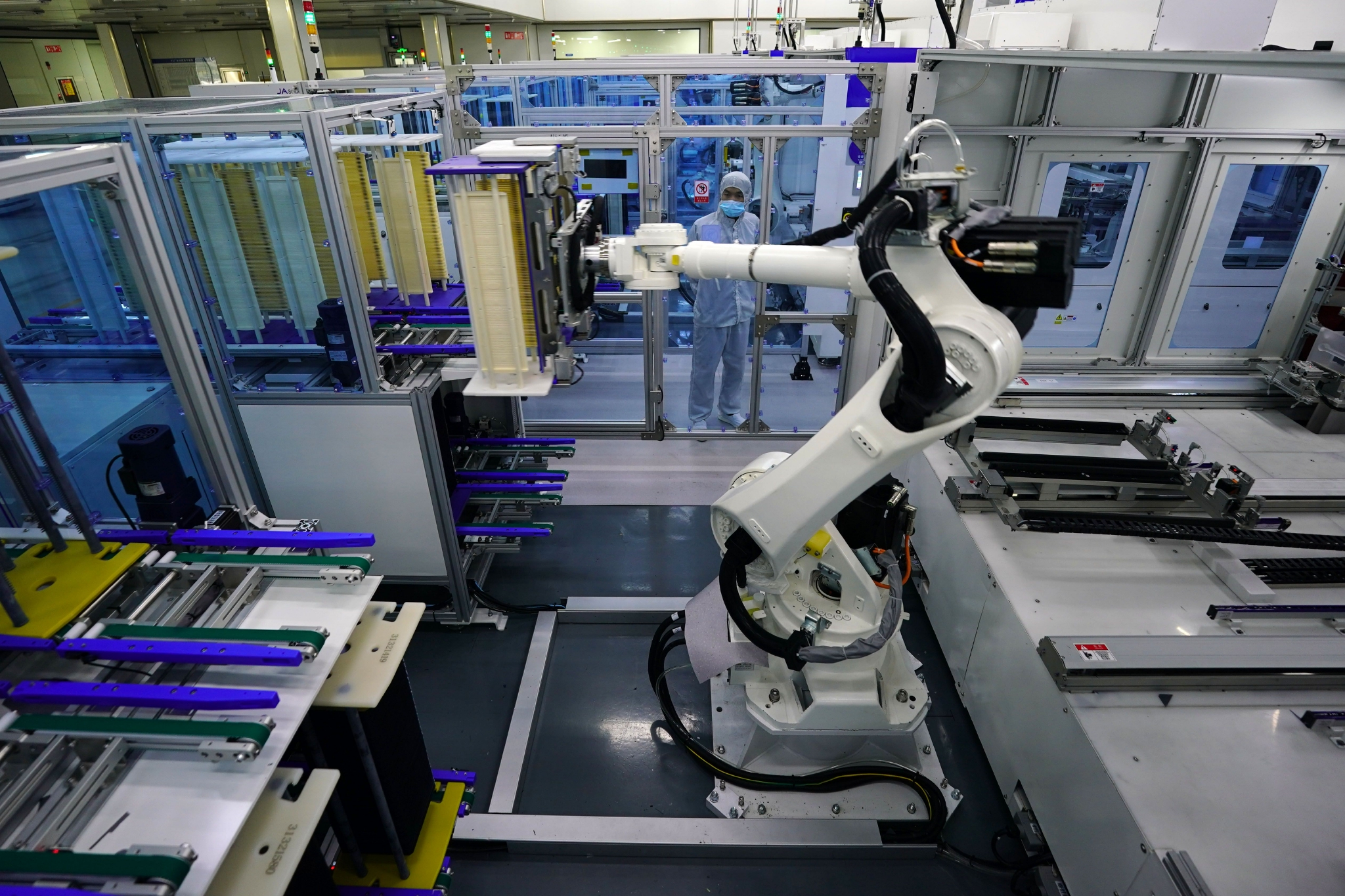 河北宁晋智能制造促进光伏产业快速发展