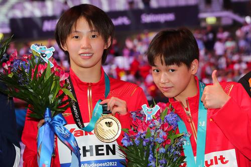 2022世锦赛女子双人10米台金牌。