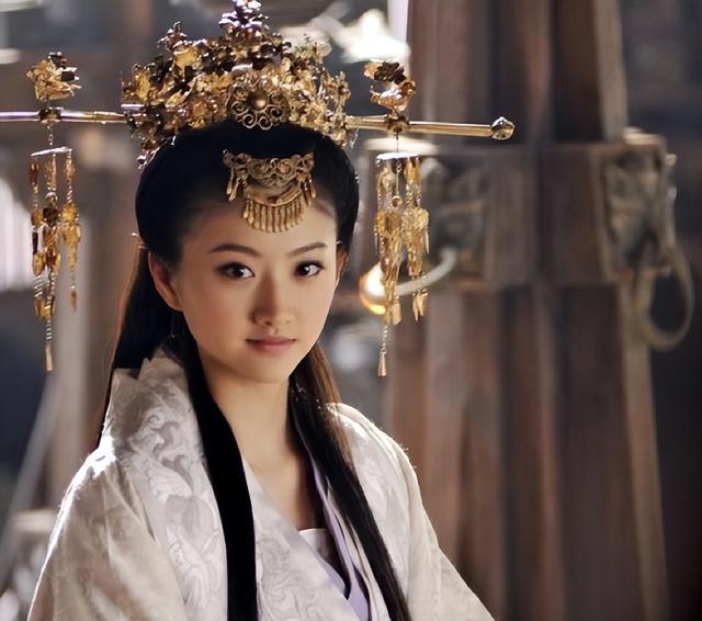 违法代言人设崩塌成老赖曾经风靡的京城四美8年后翻车了