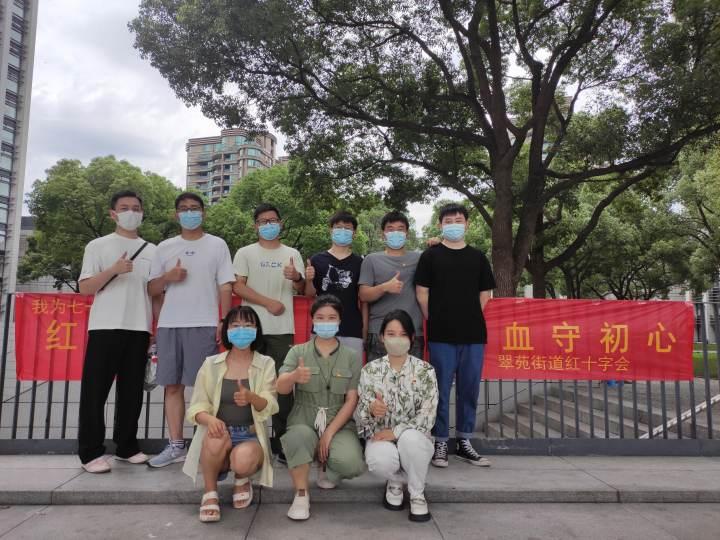 点赞，杭州这些青年撸起袖子献热血，其中有一位还是“熊猫大侠”休闲区蓝鸢梦想 - Www.slyday.coM
