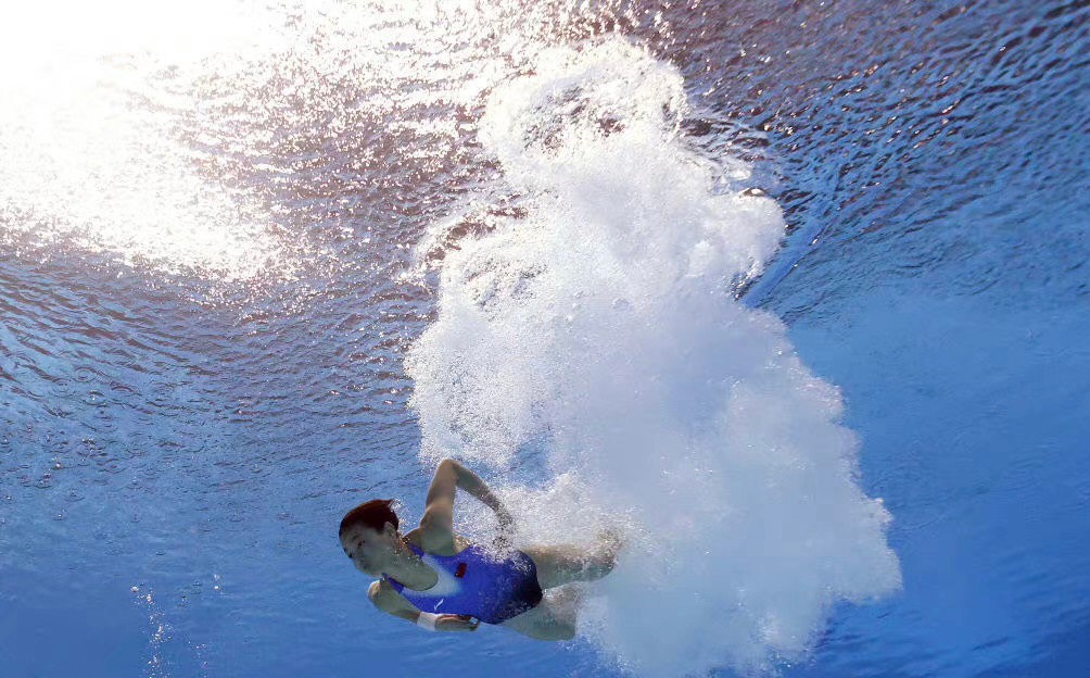 心疼全红婵手腕背部都是伤陈若琳按摩缓解回国没假期