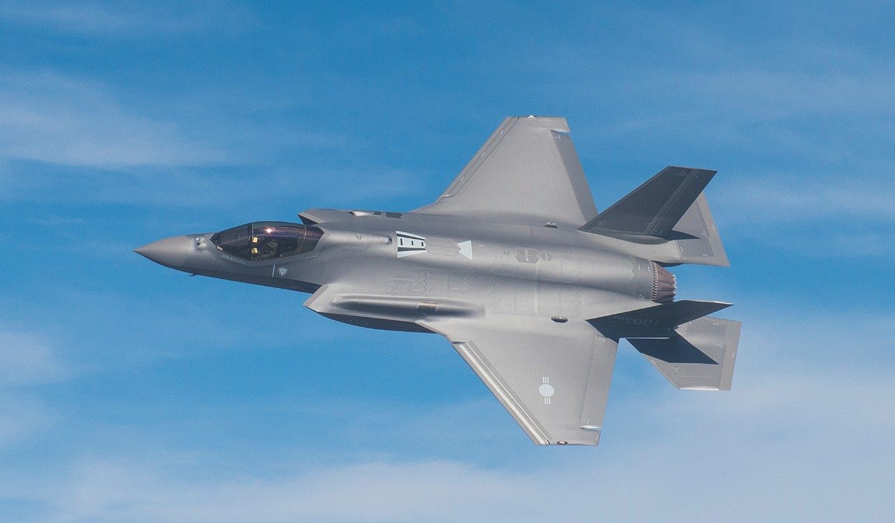 一图揭全球五代机现状:J20数量150架?F22或退役!F35能撑住?|五代机|战斗机|退役_新浪新闻