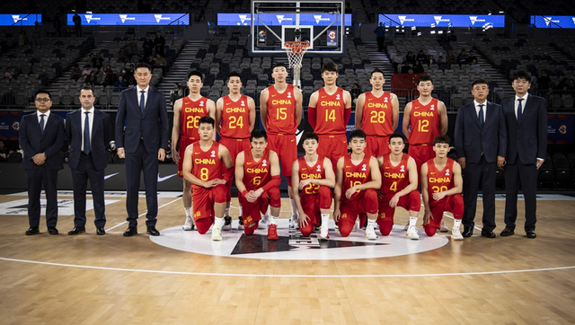 中国男篮8连败澳洲仅一人值得杜锋欣慰7分5板2助国家队常客