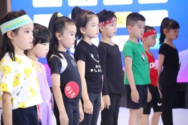 没有八块腹肌也能上台！杭州这个模特大赛，太不一样了休闲区蓝鸢梦想 - Www.slyday.coM