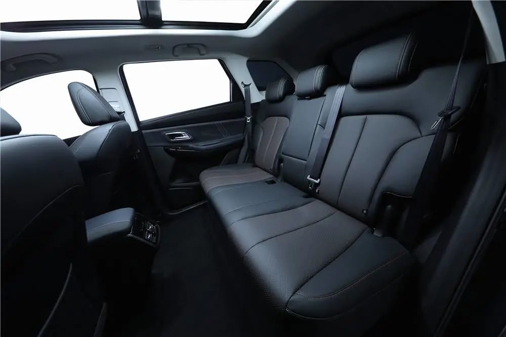 飞度的价格，汉兰达的空间，奔驰内饰！这些7座SUV绝对划算！