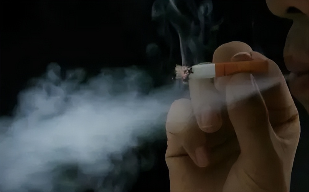 发现自己最亲近的人吸烟你的心情是怎样的