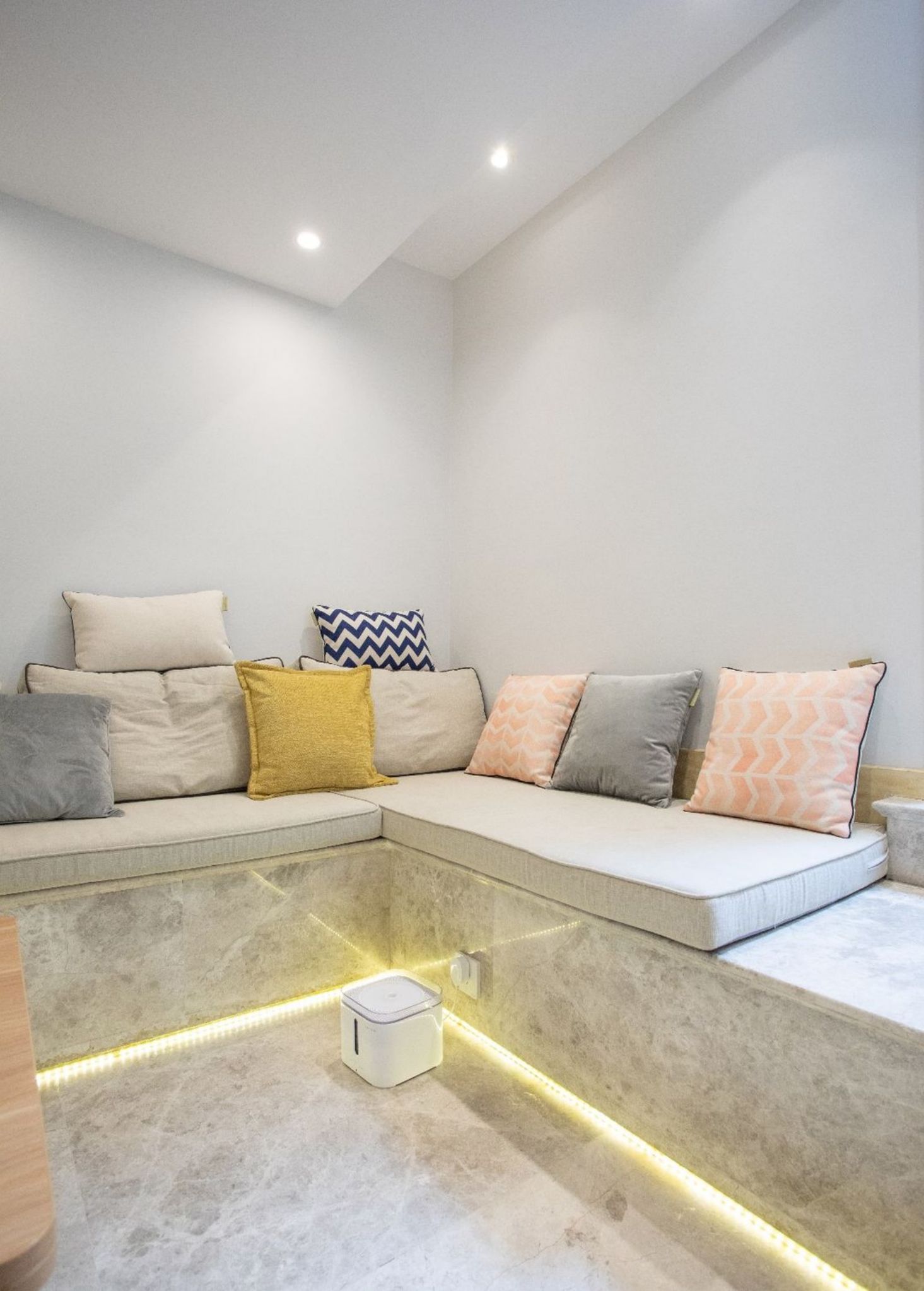 上海80后小夫妻的森系婚房,50㎡空间被手办填满,看完都想住进去休闲区蓝鸢梦想 - Www.slyday.coM 上海80后小夫妻的森系婚房,50㎡空间被手办填满,看完都想住进去休闲区蓝鸢梦想 - Www.slyday.coM