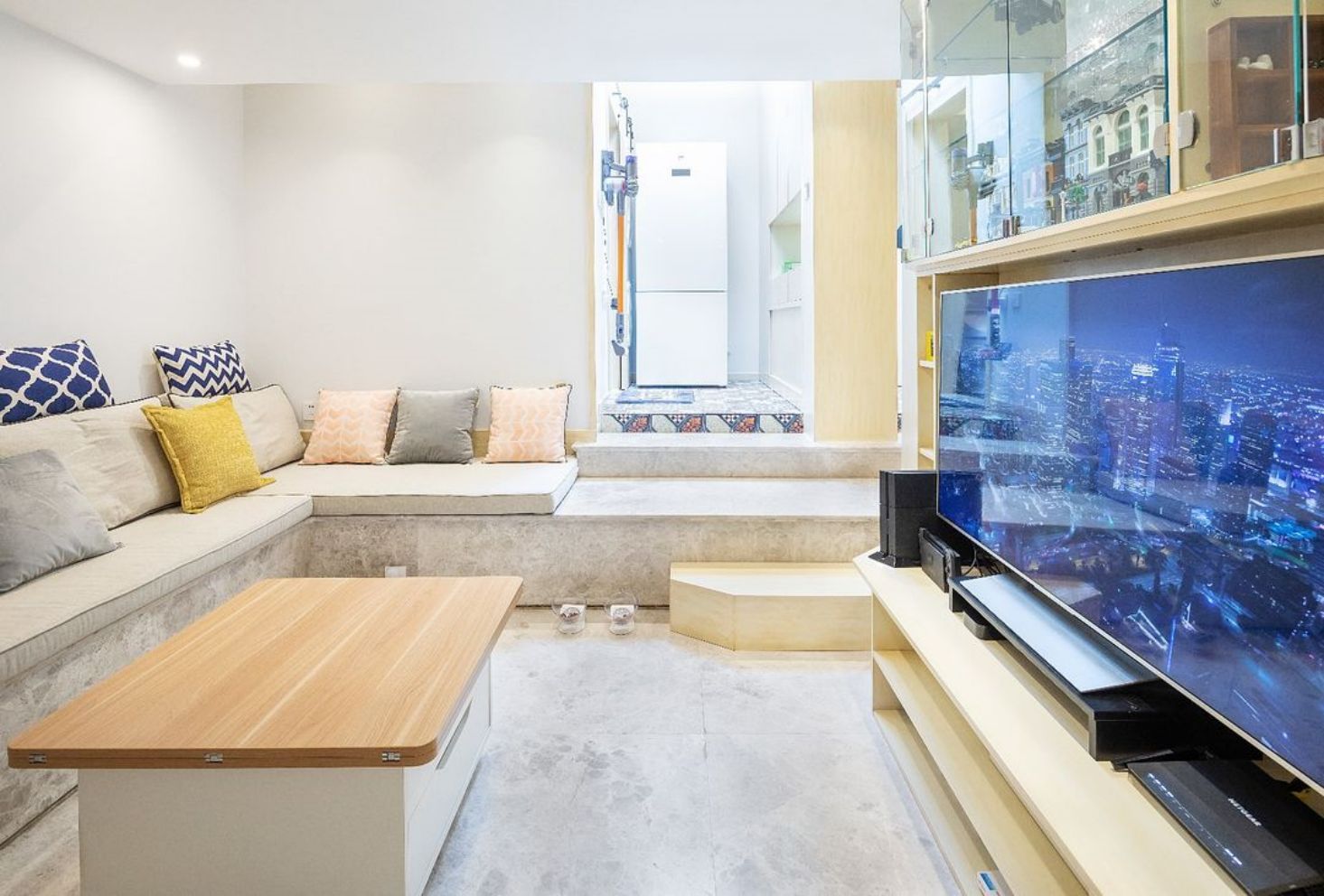 上海80后小夫妻的森系婚房,50㎡空间被手办填满,看完都想住进去休闲区蓝鸢梦想 - Www.slyday.coM 上海80后小夫妻的森系婚房,50㎡空间被手办填满,看完都想住进去休闲区蓝鸢梦想 - Www.slyday.coM