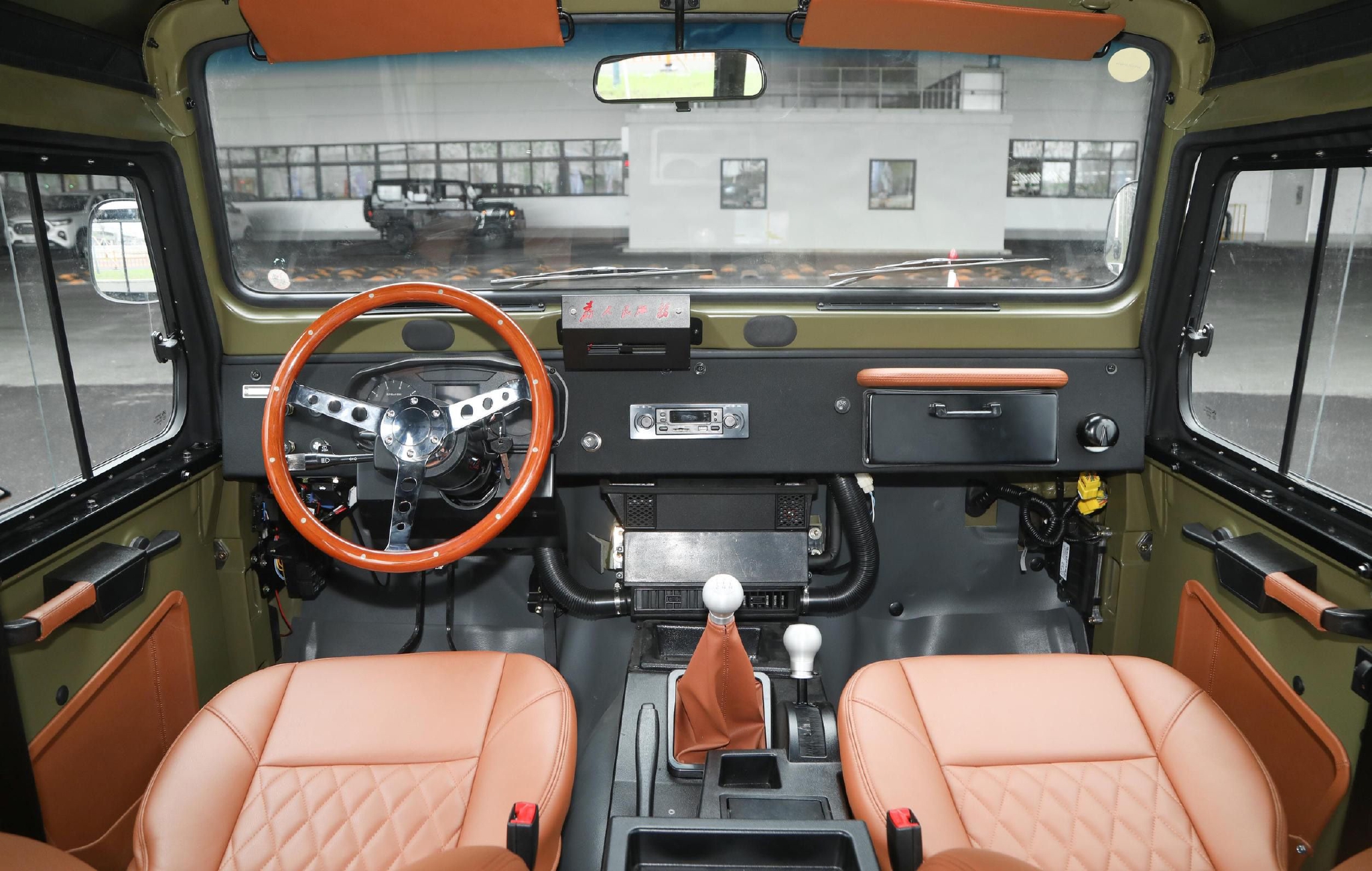 新款bj212公布,2.0l 5mt带四驱,还能透支情怀吗?