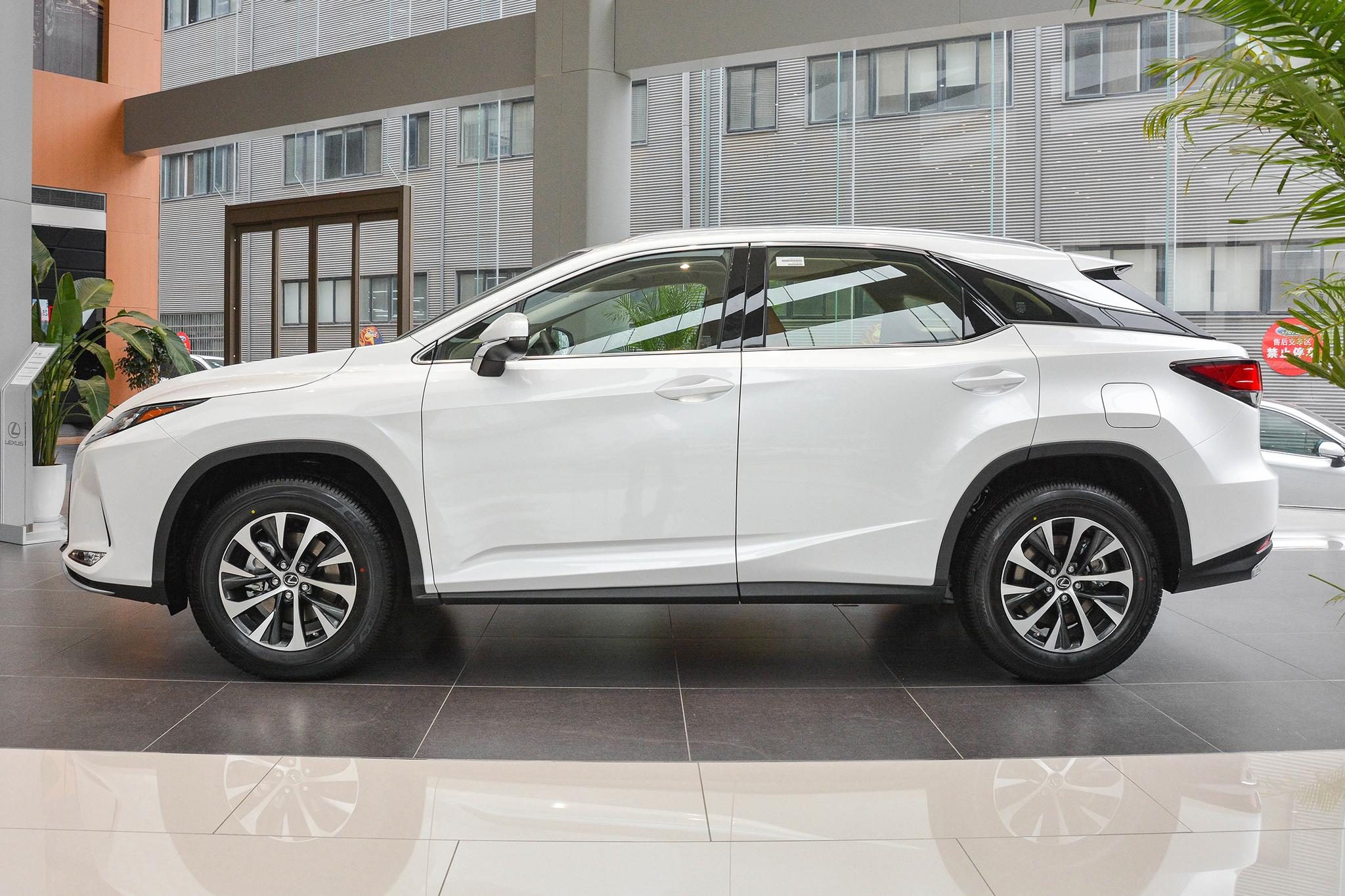 中国人都喜欢买什么进口豪华SUV？销量榜盘点：雷克萨斯RX夺冠-新浪汽车 image