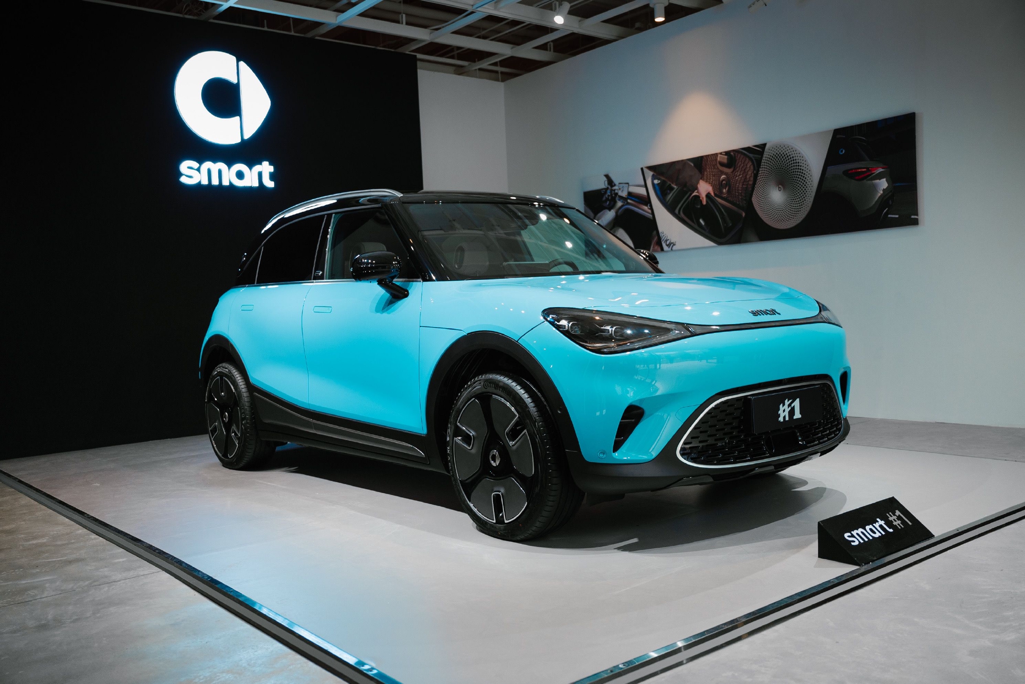 实用的轻奢潮品静态实拍smart精灵1