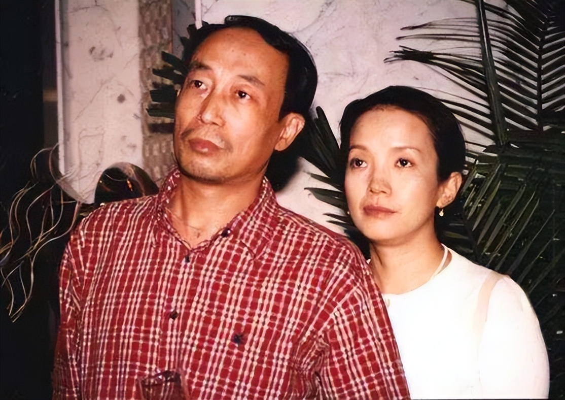 61岁的吕丽萍：一婚感情不和，二婚丈夫去世，三婚再遇难题__财经头条