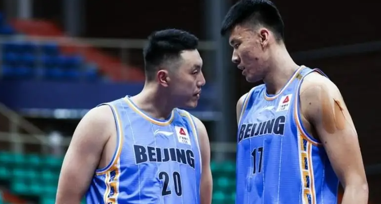 今日体坛:中国男篮多人感染新冠&多将驰援,中超8月份恢复主客场制休闲区蓝鸢梦想 - Www.slyday.coM 今日体坛:中国男篮多人感染新冠&多将驰援,中超8月份恢复主客场制休闲区蓝鸢梦想 - Www.slyday.coM