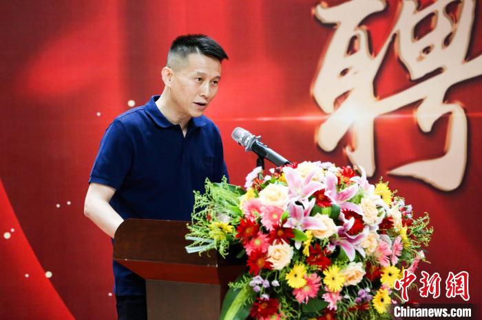 山西兴瑞体育集团董事长王海珍致辞. 刘一凡 摄