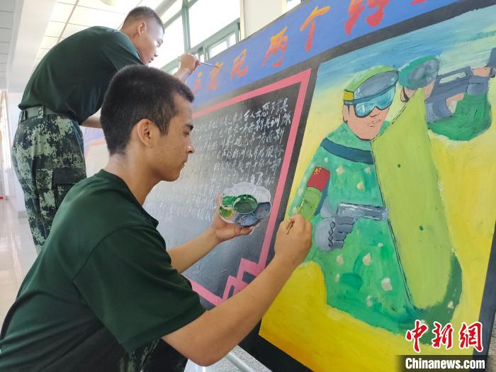 浙江00后新兵成长侧记从电视观众到部队一员