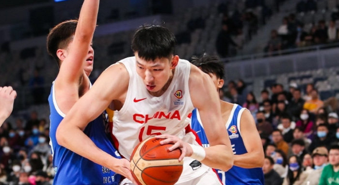 名博解读男篮确诊细节！末战前对手举动不寻常，周琦机场晕倒休闲区蓝鸢梦想 - Www.slyday.coM