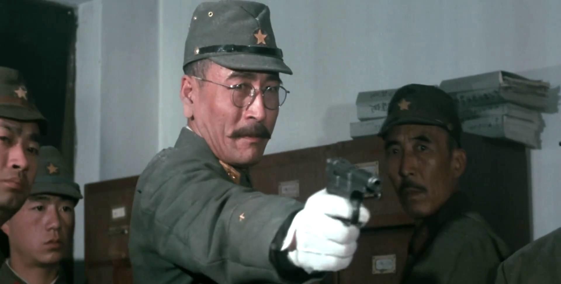 不忍直视的《黑太阳731》,剑走偏锋的"变态导演"牟敦芾__财经头条