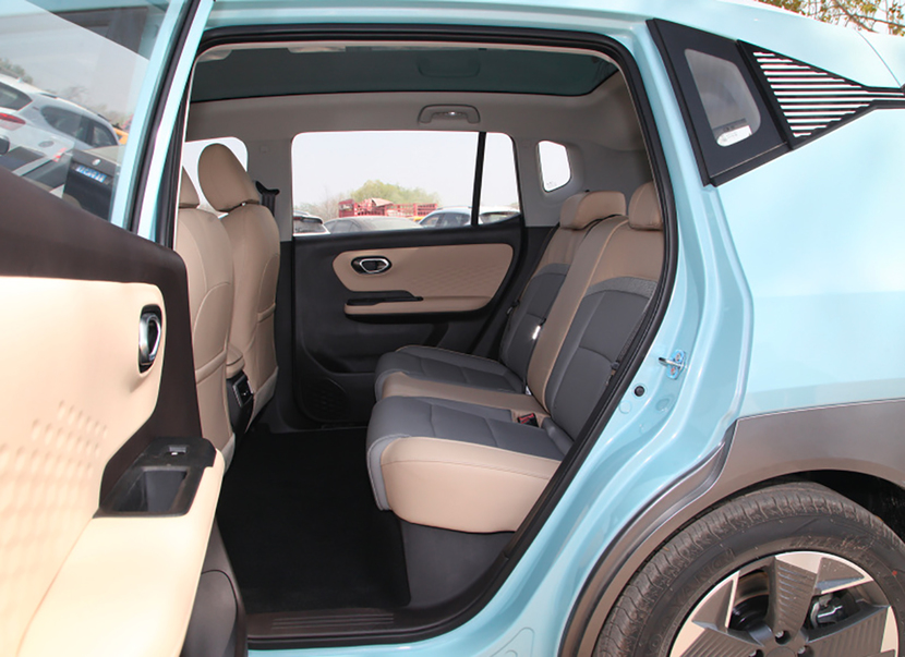 A级纯电SUV怎么选？比亚迪元PLUS对比广汽埃安AION Y