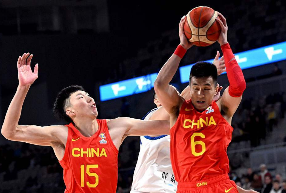 危机!周琦机场晕倒恐告别亚洲杯,男篮第6巨星倒下,杜锋太难了休闲区蓝鸢梦想 - Www.slyday.coM 危机!周琦机场晕倒恐告别亚洲杯,男篮第6巨星倒下,杜锋太难了休闲区蓝鸢梦想 - Www.slyday.coM