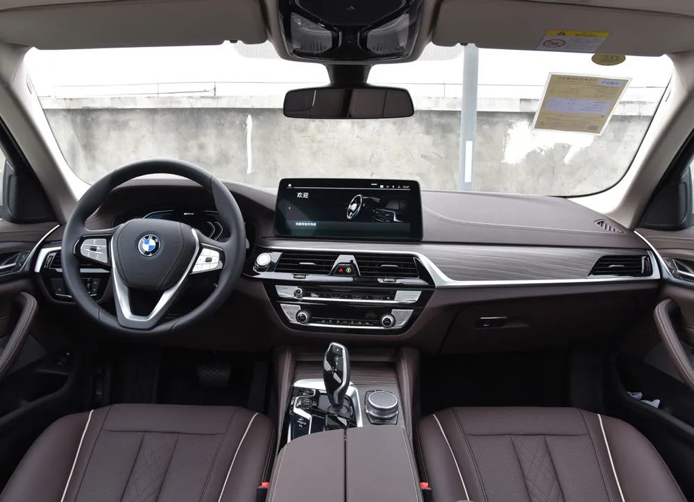 音频｜无里程焦虑省油车 这四款豪华轿车值得关注