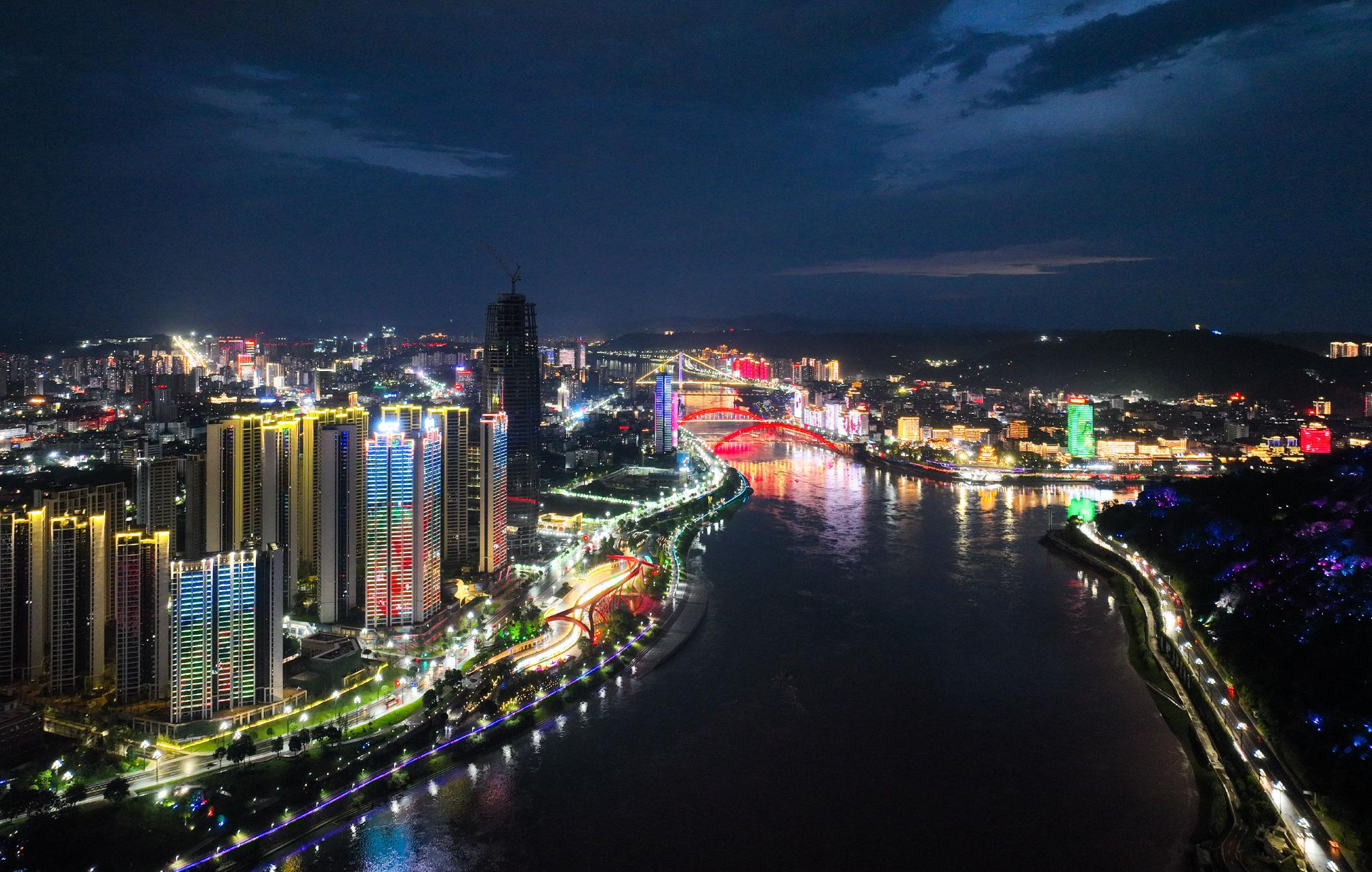 天空之眼瞰"万里长江第一城"宜宾|长江|新华社|宜宾市_新浪新闻