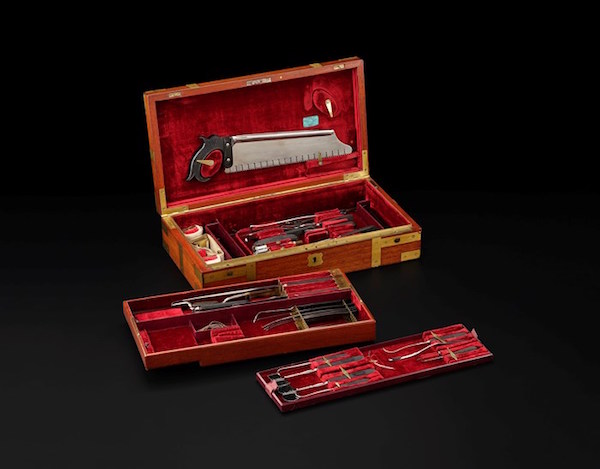 剃须刀製造商John Weiss設計的手術器械，1823-1837年