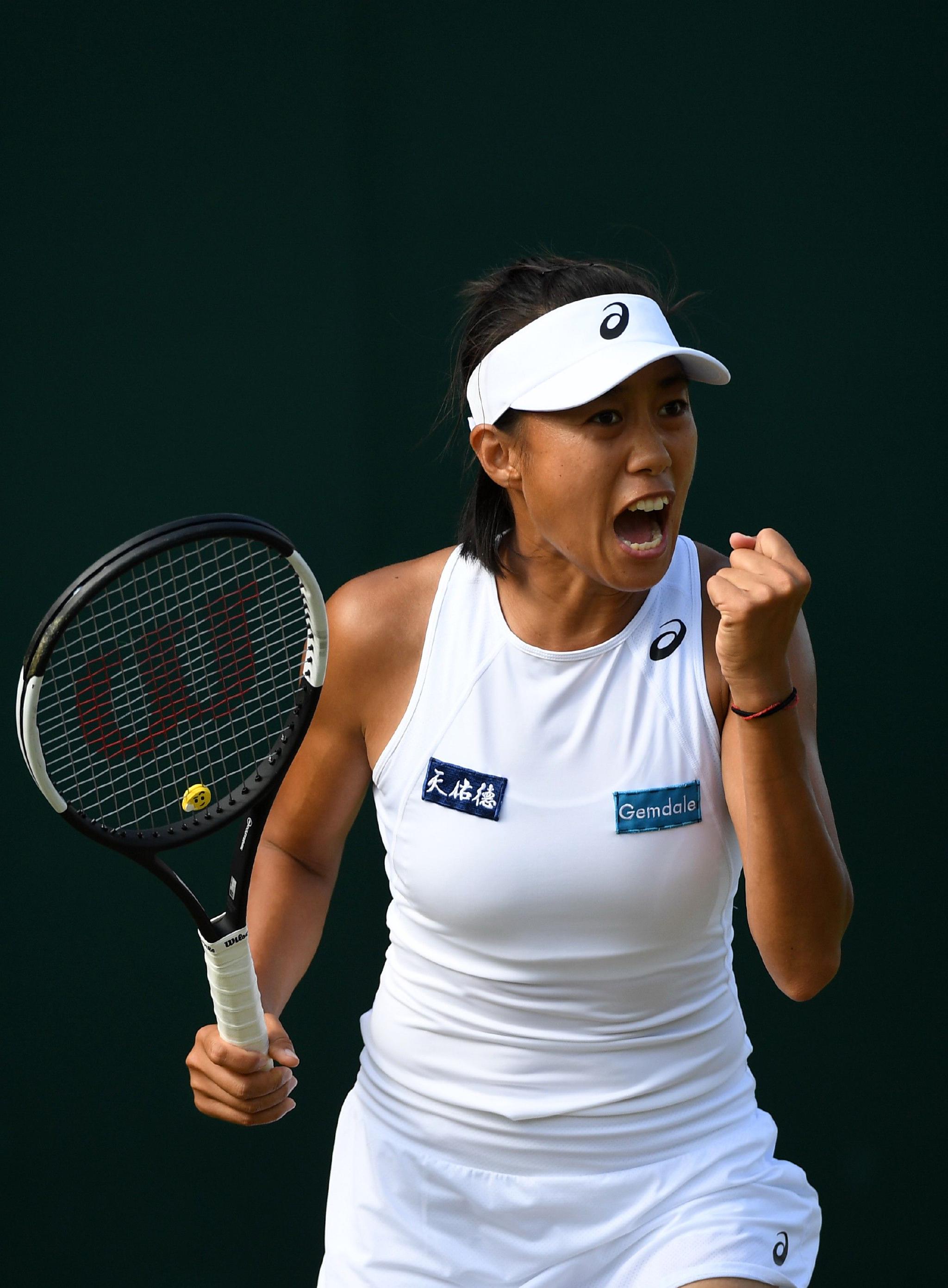 离冠军又近一步张帅搭档比利时选手打入温网女双半决赛