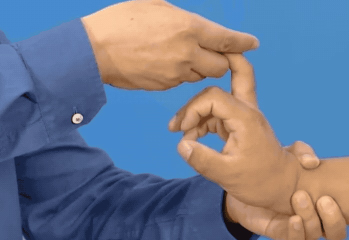 弹下中指,就能发现自己颈椎有问题?|颈椎_新浪财经_新浪网