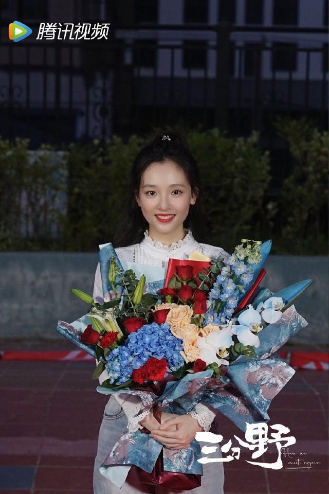 《三分野》杀青，张彬彬晒照告别角色，与吴倩开心合影画面很养眼休闲区蓝鸢梦想 - Www.slyday.coM