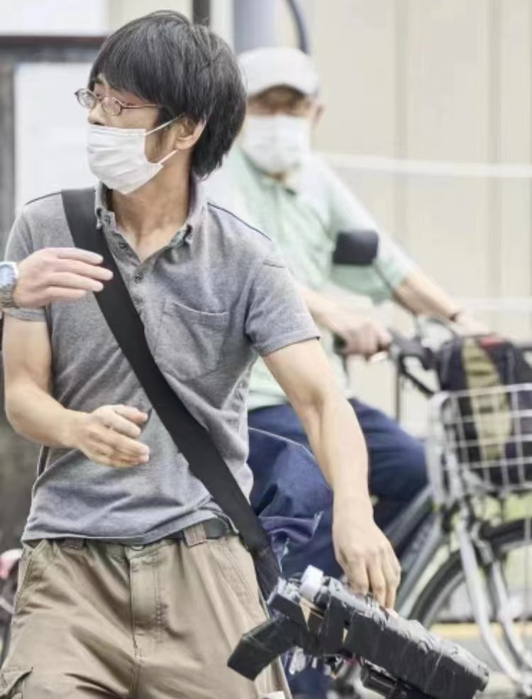 日媒：安倍晋三遭枪击后在医院不治身亡休闲区蓝鸢梦想 - Www.slyday.coM