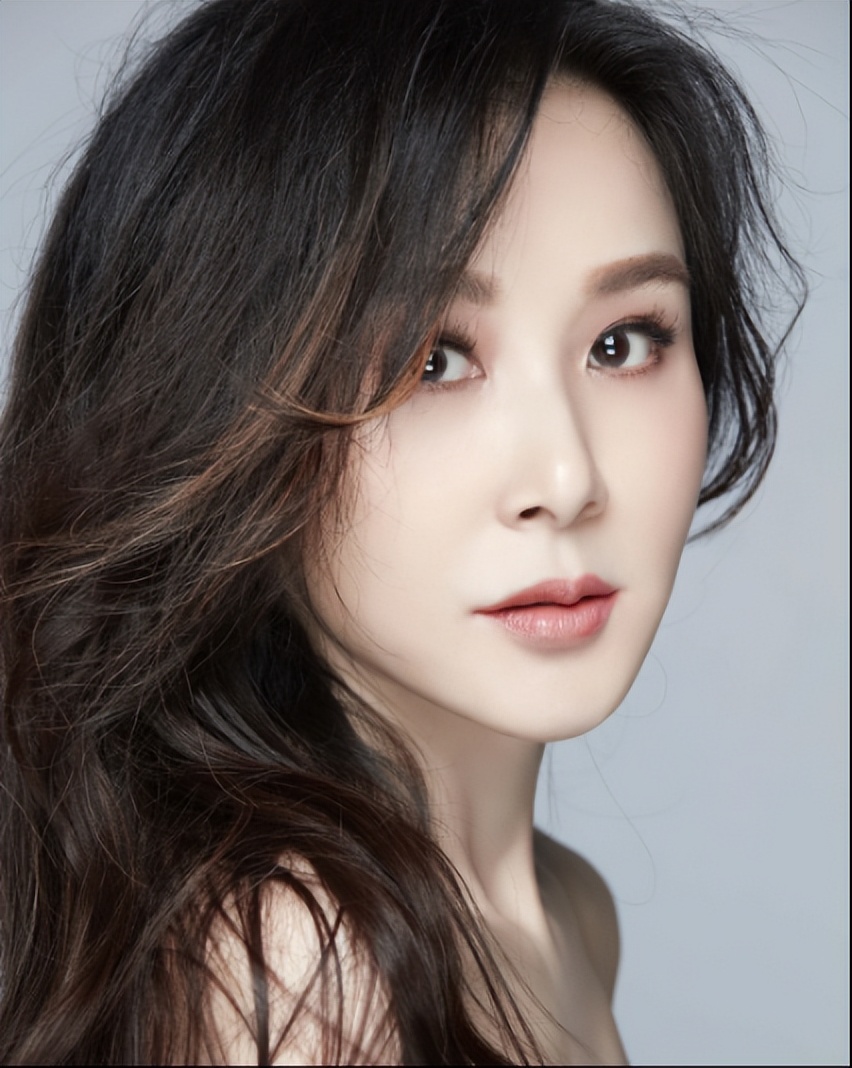 “台湾第一美女”萧蔷：有众多富豪有故事，十几段绯闻却都没结果__财经头条