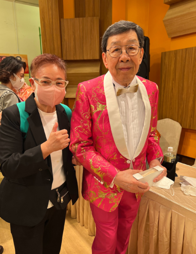 胡枫90岁生日TVB特意为其举办庆生节目 众多老戏骨参加显人缘好