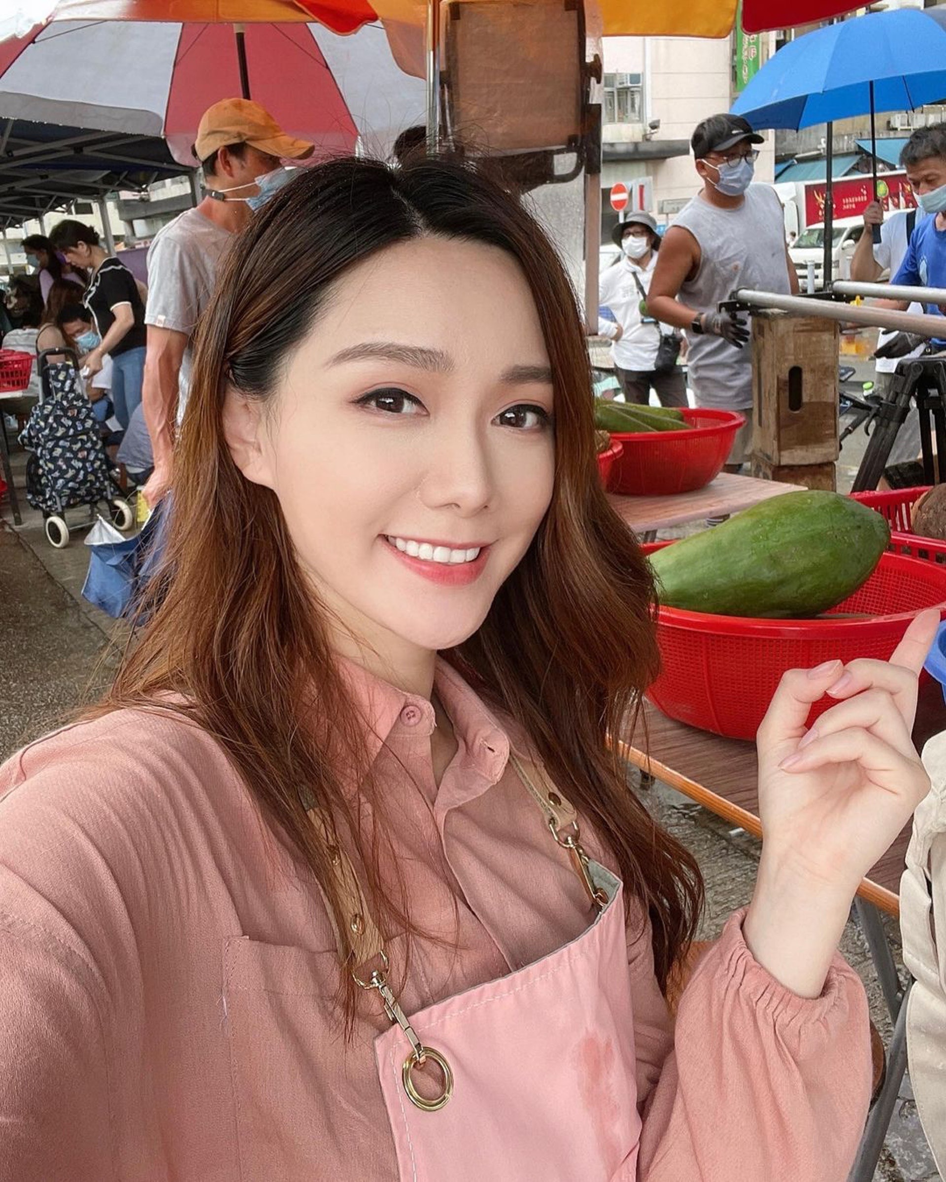 汤洛雯上位成tvb花旦汤镇宗却鼓励女儿离巢直言闯荡才有发展