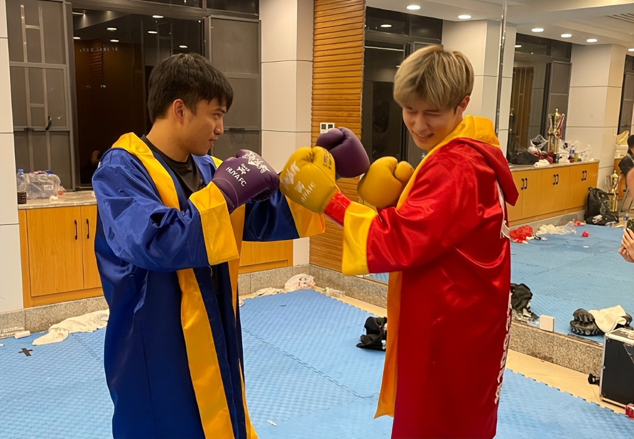 虎牙功夫嘉年华两帅之争童锦程赢了人气耀扬收获真男人奖杯