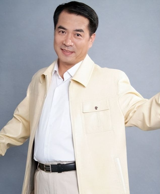 演员廖京生:二婚娶了何睛为妻,用爱温暖继子,成了良夫慈父|廖京生