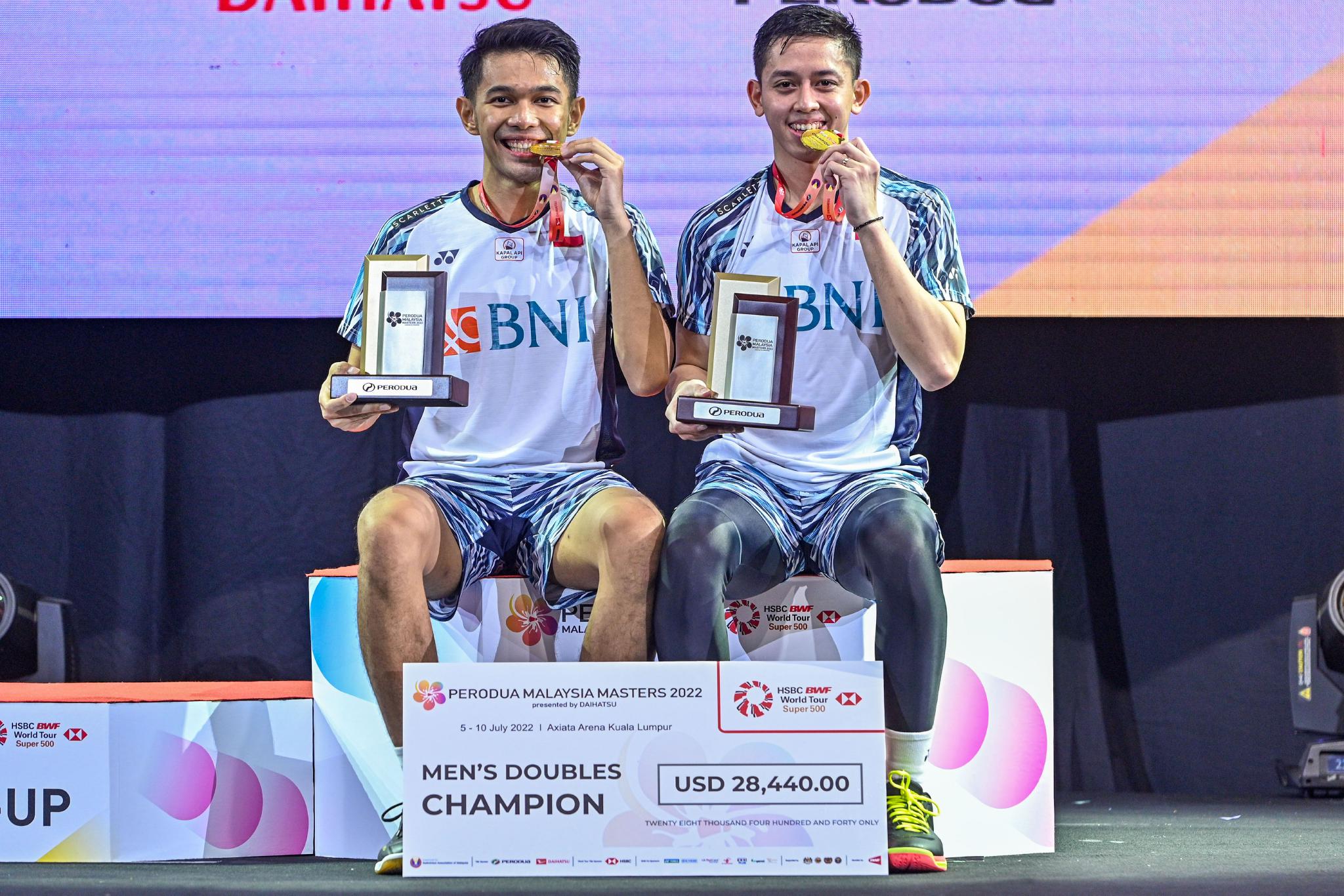 阿尔弗兰/阿迪安托男双夺冠|羽毛球|大师赛|阿山_新浪新闻