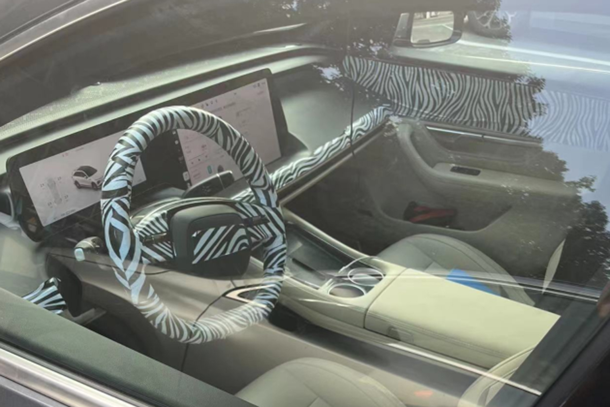 或增加激光雷达 小鹏新款P7谍照曝光