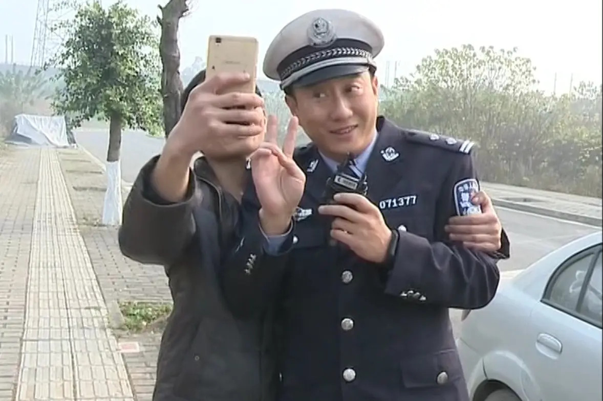 谭乔曝《谭谈交通》将全部下架,自己面临千万索赔,版权方遭起底休闲区蓝鸢梦想 - Www.slyday.coM 谭乔曝《谭谈交通》将全部下架,自己面临千万索赔,版权方遭起底休闲区蓝鸢梦想 - Www.slyday.coM