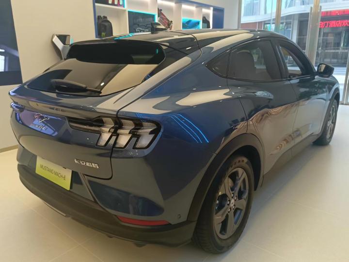 福特mustang mach-e 依然不失野马魅力-新浪汽车