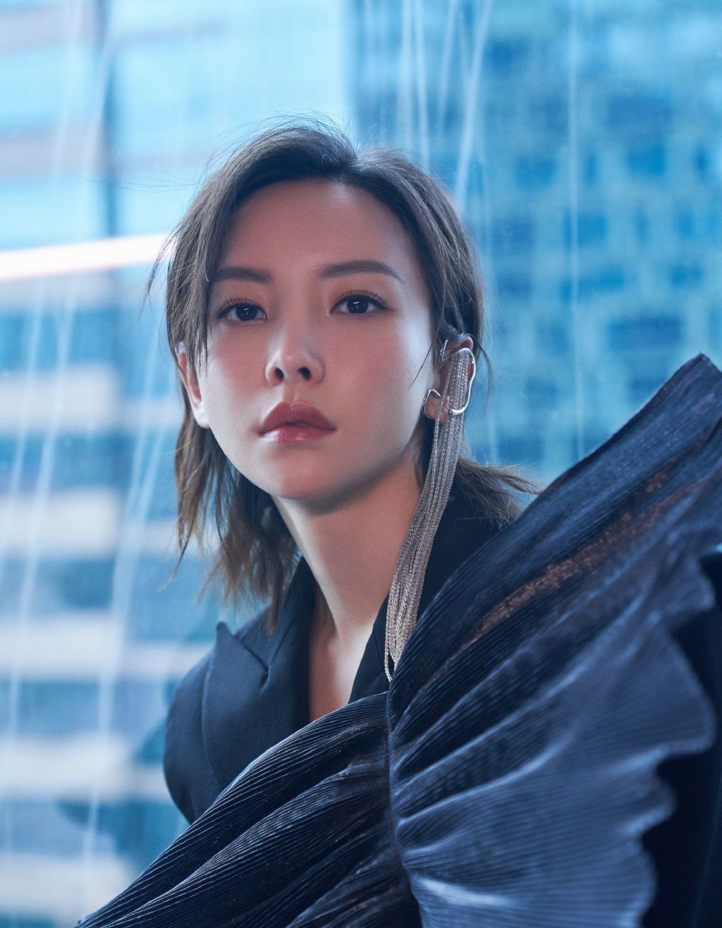 于文文点赞浪姐们的吃瓜动态,是"手滑",还是故意而为__财经头条