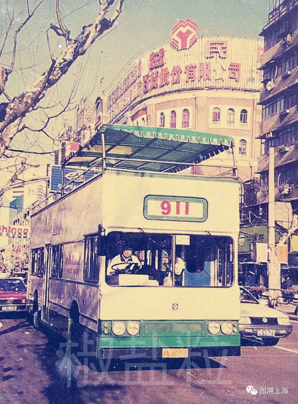 【探索】上海双层公交简史,有没有勾起你的回忆?