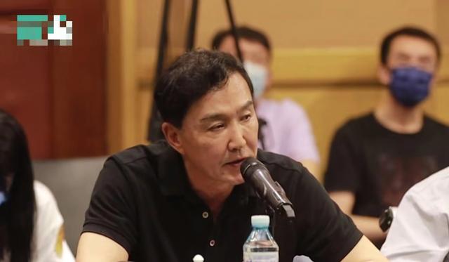 北京人艺院长任鸣追思会曝光，冯远征悲痛落泪，濮存昕吴刚致辞休闲区蓝鸢梦想 - Www.slyday.coM