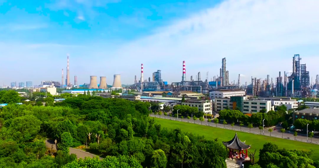 金陵石化厂区面貌.图片来源:金陵石化