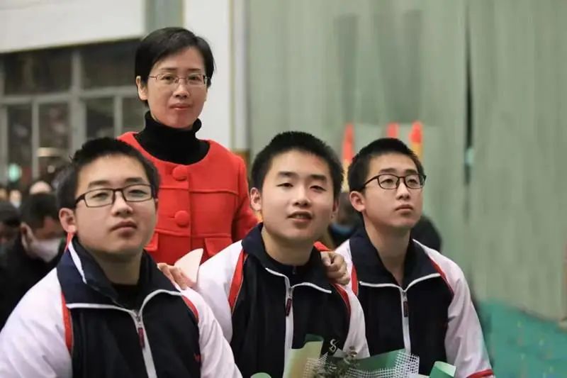 冲上热搜！衡阳三胞胎兄弟考出等差数列，2人考上国科大，1人考上北大休闲区蓝鸢梦想 - Www.slyday.coM