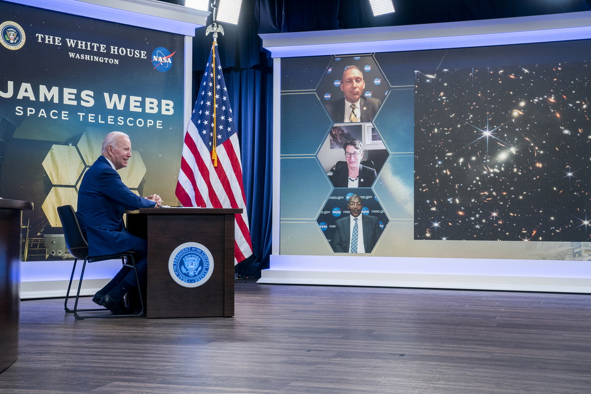 见证正在诞生中的恒星！韦布空间望远镜拍摄首批全彩照片公布|NASA|恒星|詹姆斯·_新浪新闻